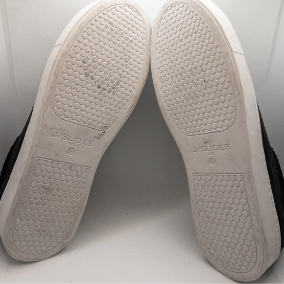 JSlides Womens Black Lacee Embossed Low Top Leather Sneakers Size 8.5 - Picture 8 of 11